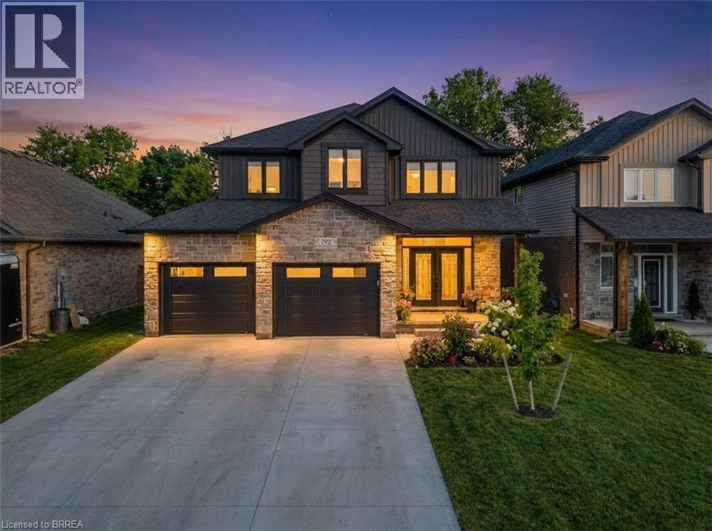 192 GIBBONS Street, Waterford, Ontario