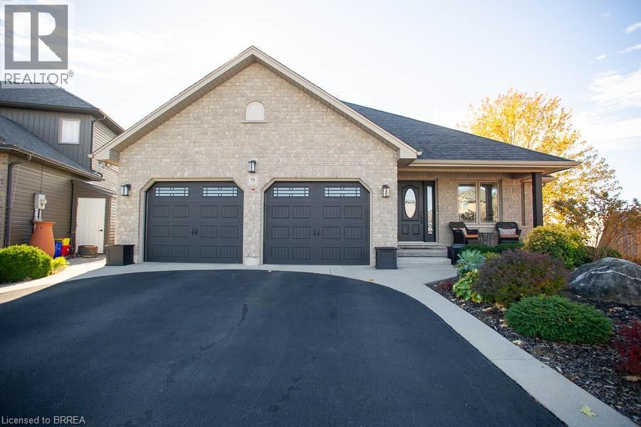 9 DAVEY Court, Jarvis, Ontario