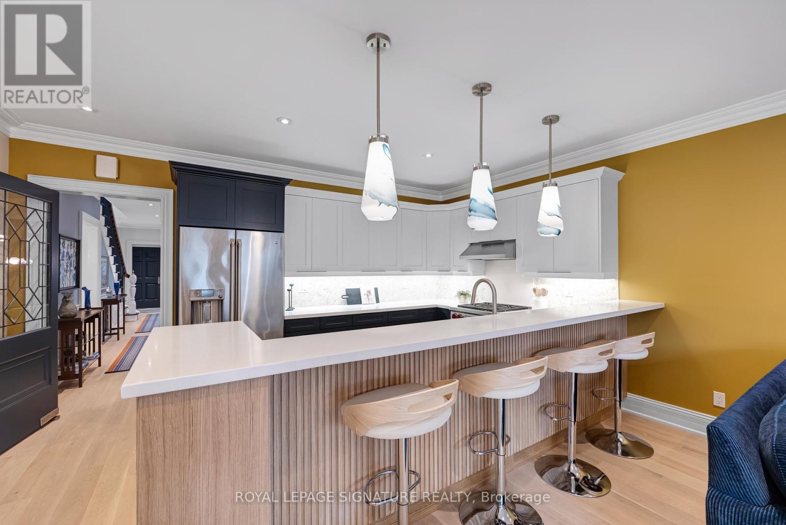 46 Esgore Drive, Toronto, Ontario  M5M 3R4 - Photo 10 - C13091628