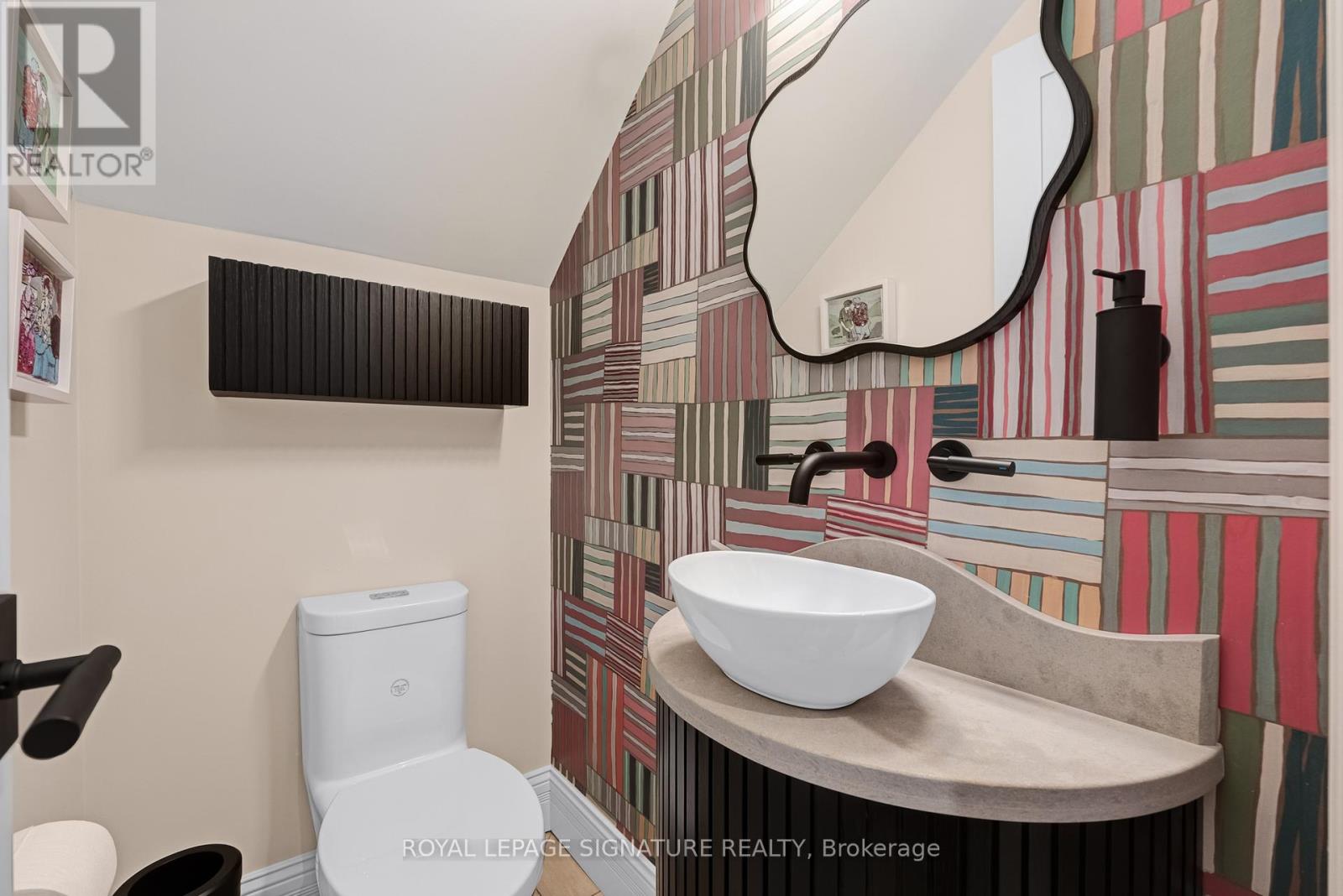 46 Esgore Drive, Toronto, Ontario  M5M 3R4 - Photo 15 - C13091628