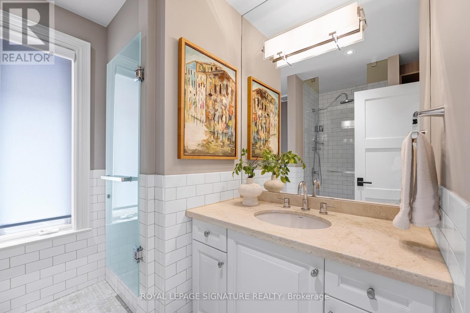 46 Esgore Drive, Toronto, Ontario  M5M 3R4 - Photo 21 - C13091628