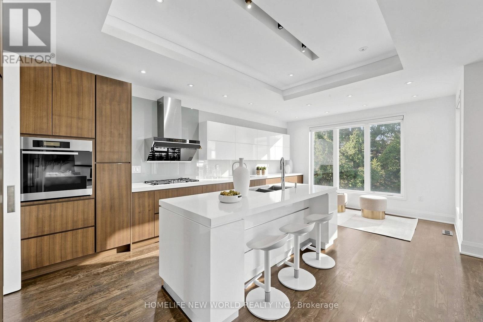 220 Roe Avenue, Toronto, Ontario  M5M 2J4 - Photo 9 - C13091648