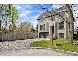 220 ROE AVENUE, Toronto, Ontario