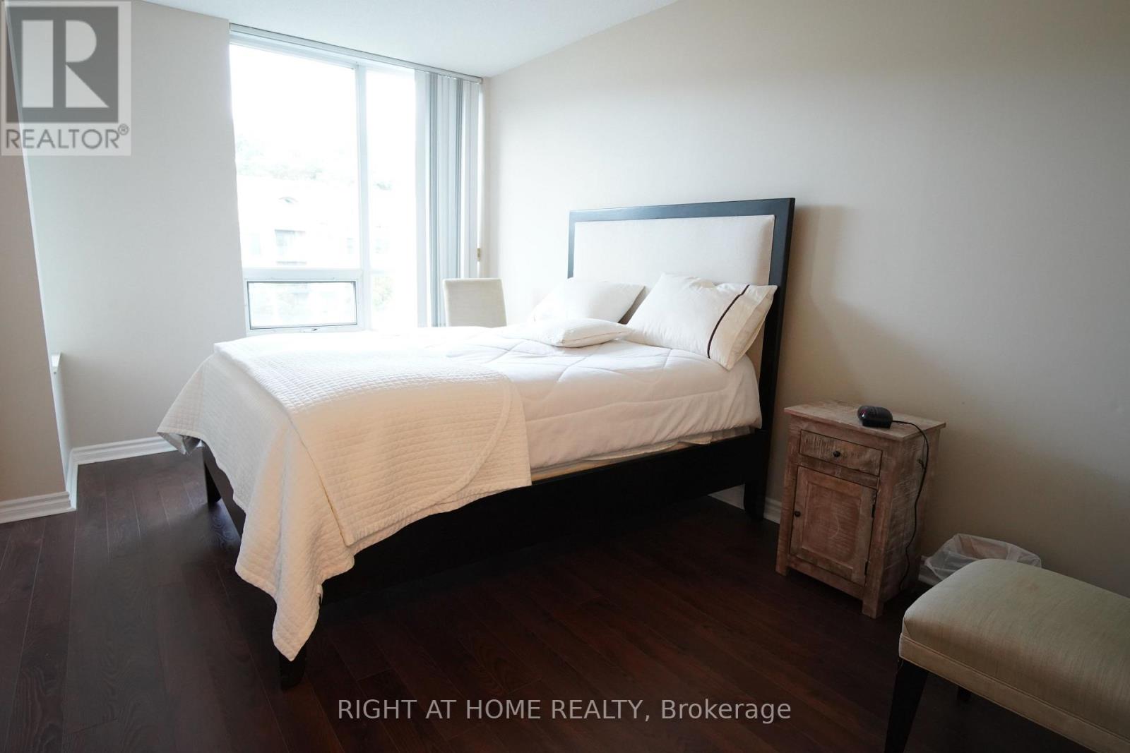 716 - 18 William Carson Crescent, Toronto, Ontario  M2P 2G6 - Photo 7 - C13091682