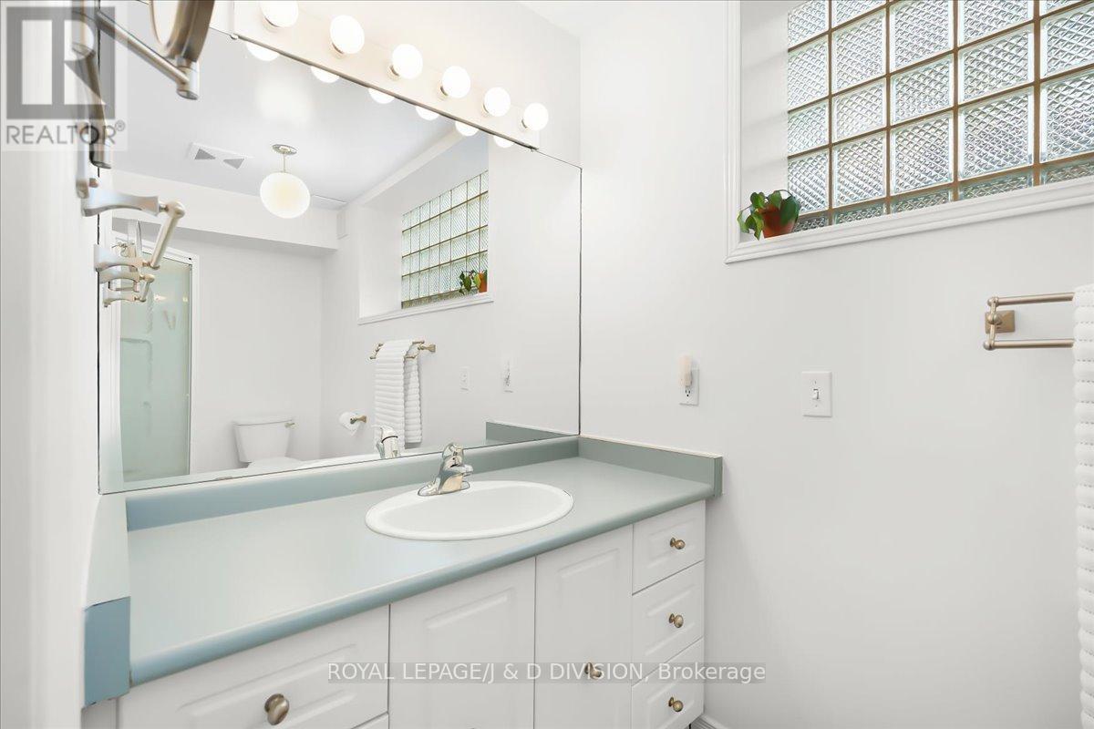 8 Gaiety Drive, Toronto, Ontario  M1H 1C1 - Photo 24 - E13091618