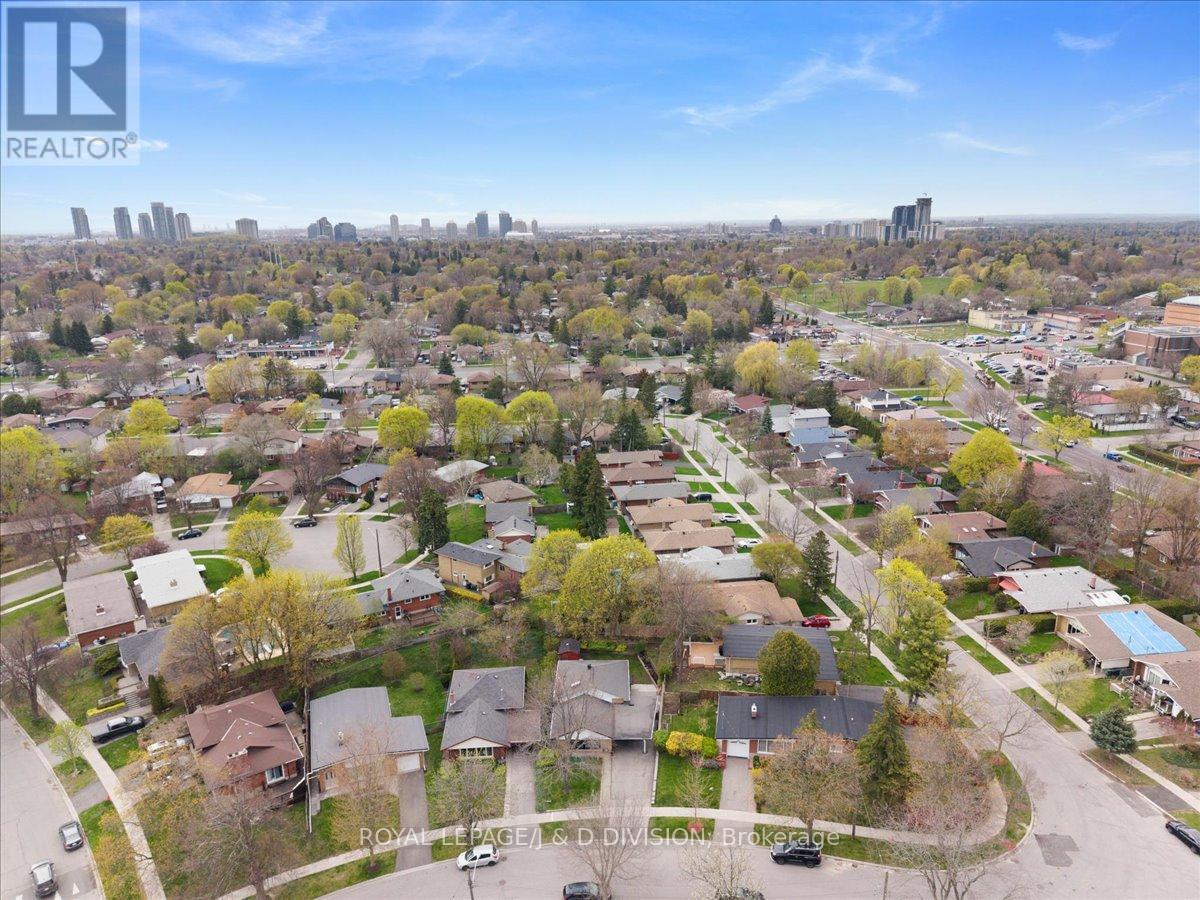 8 Gaiety Drive, Toronto, Ontario  M1H 1C1 - Photo 33 - E13091618