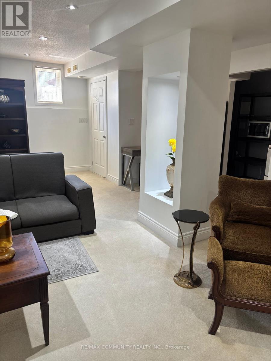 1606 Whitestone Drive, Oshawa, Ontario  L1K 2R9 - Photo 2 - E13091630