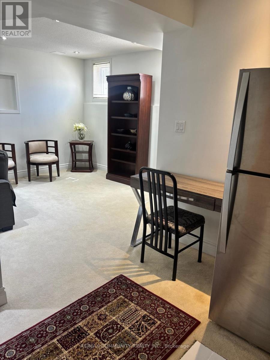 1606 Whitestone Drive, Oshawa, Ontario  L1K 2R9 - Photo 6 - E13091630