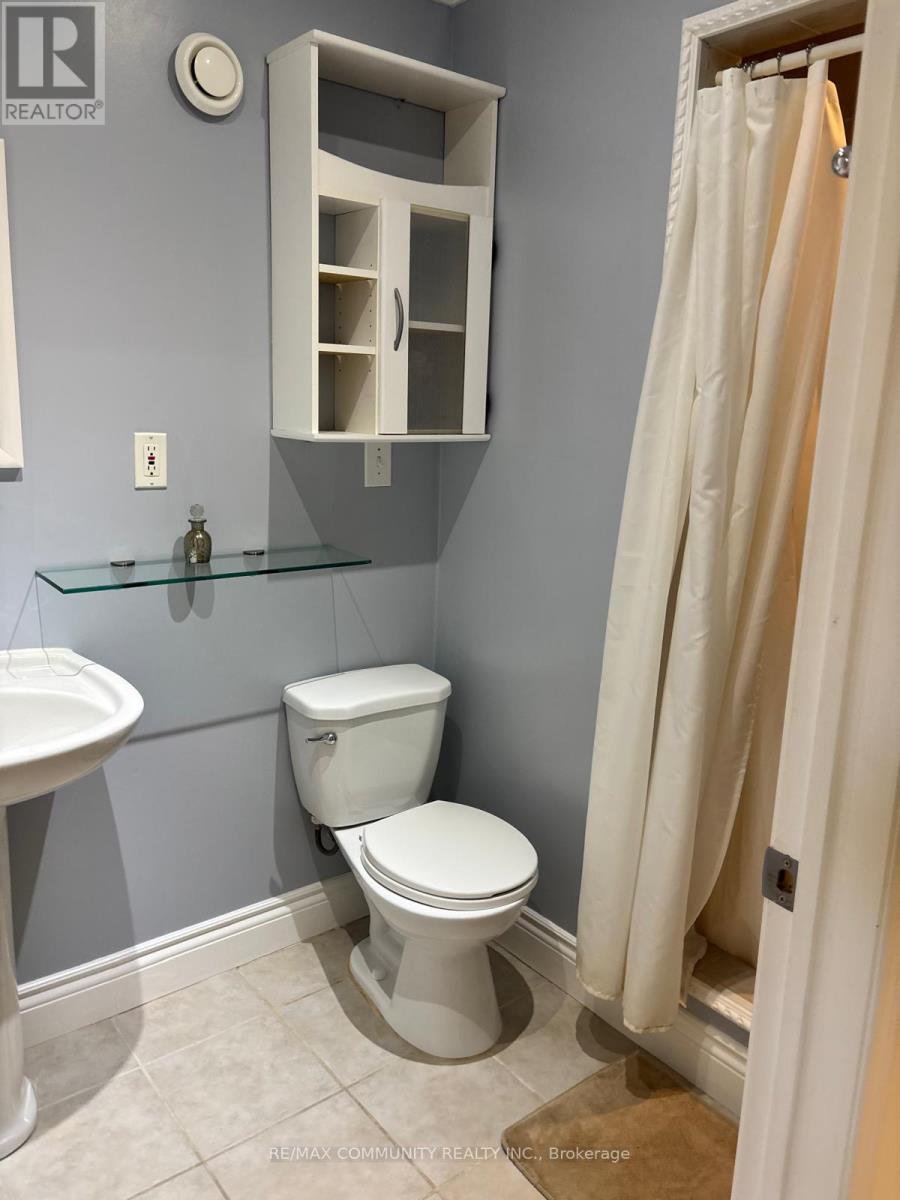 1606 Whitestone Drive, Oshawa, Ontario  L1K 2R9 - Photo 8 - E13091630