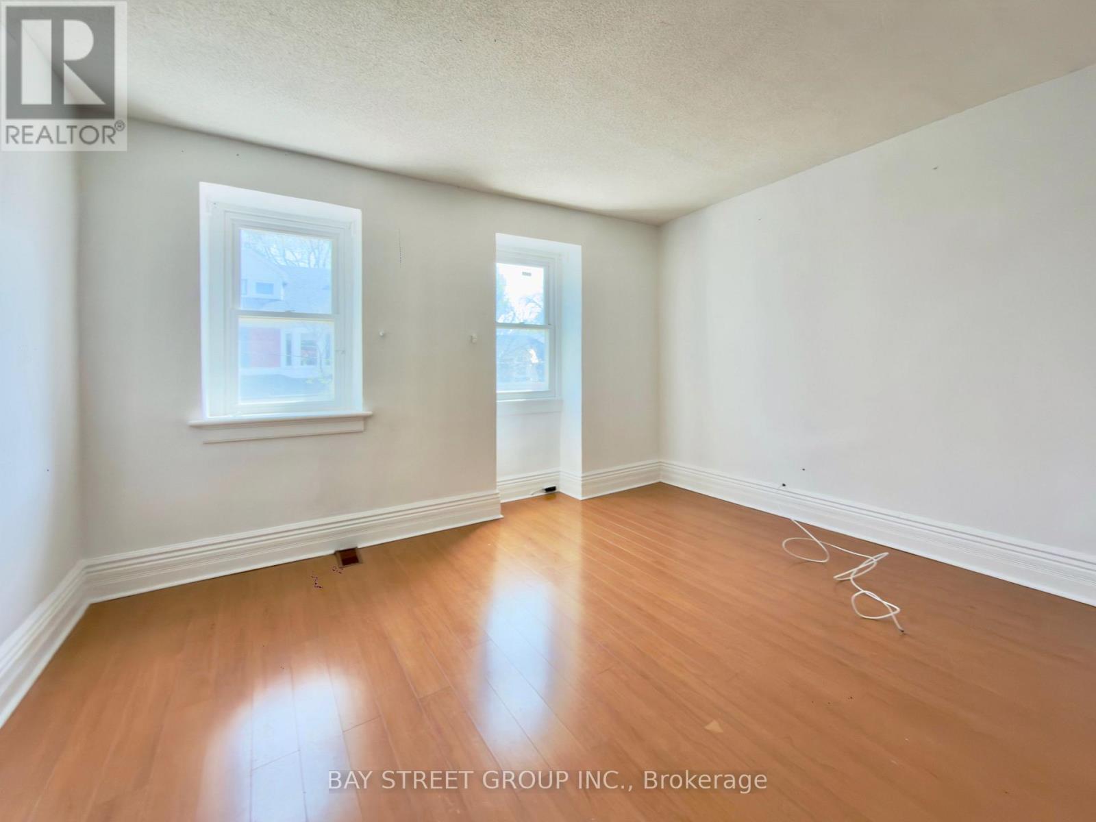 182 Boulton Avenue, Toronto, Ontario  M4M 2J9 - Photo 12 - E13091692