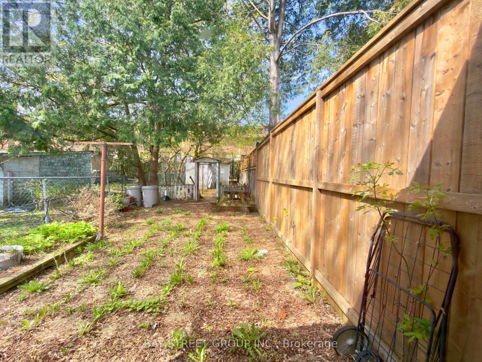 182 Boulton Avenue, Toronto, Ontario  M4M 2J9 - Photo 14 - E13091692