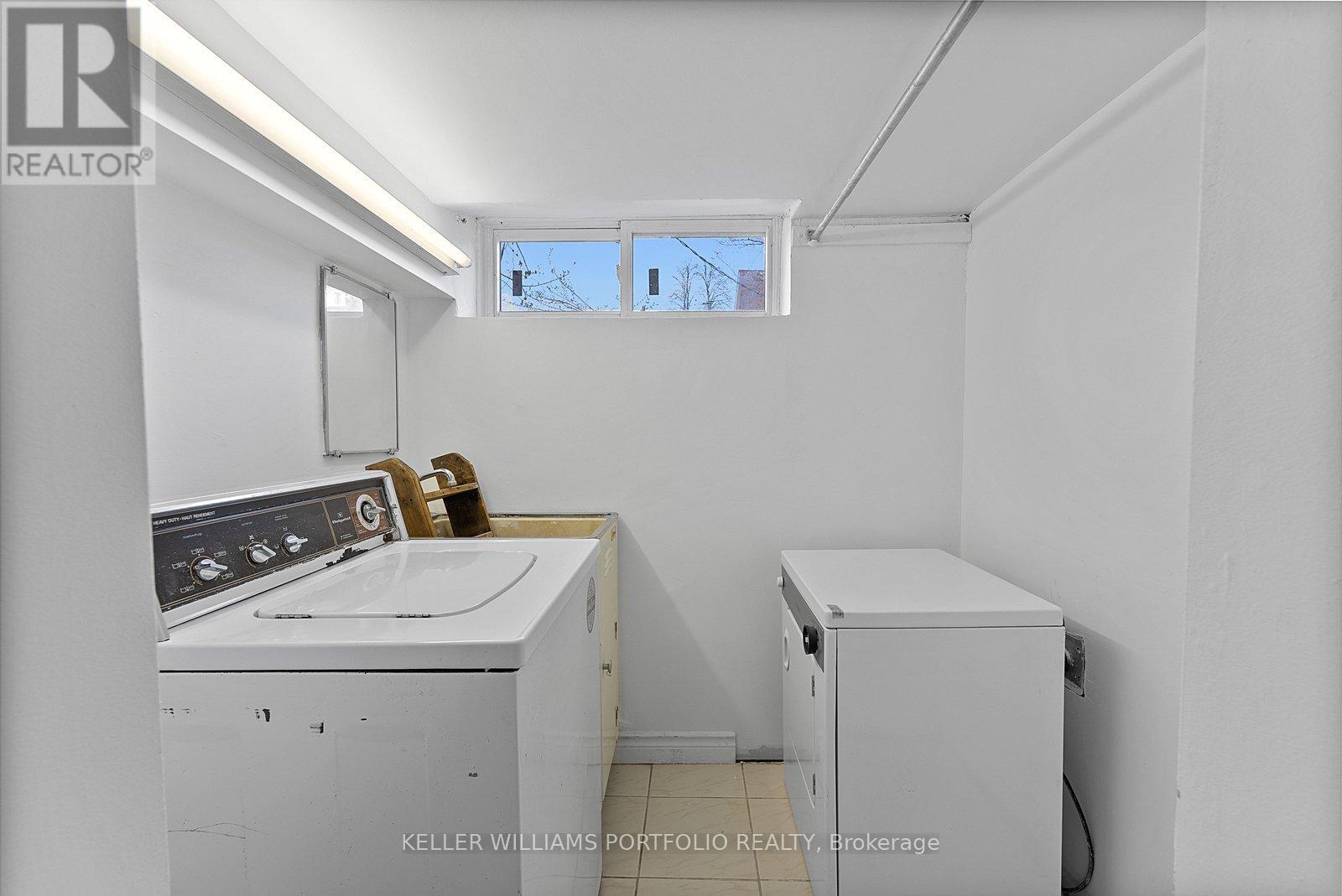 570 Jones Avenue, Toronto, Ontario  M4J 3H1 - Photo 32 - E13091724