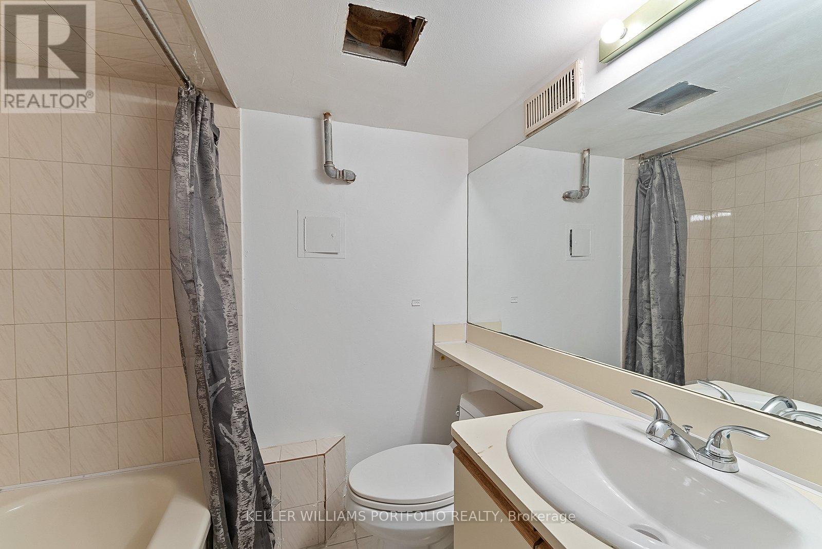 570 Jones Avenue, Toronto, Ontario  M4J 3H1 - Photo 33 - E13091724