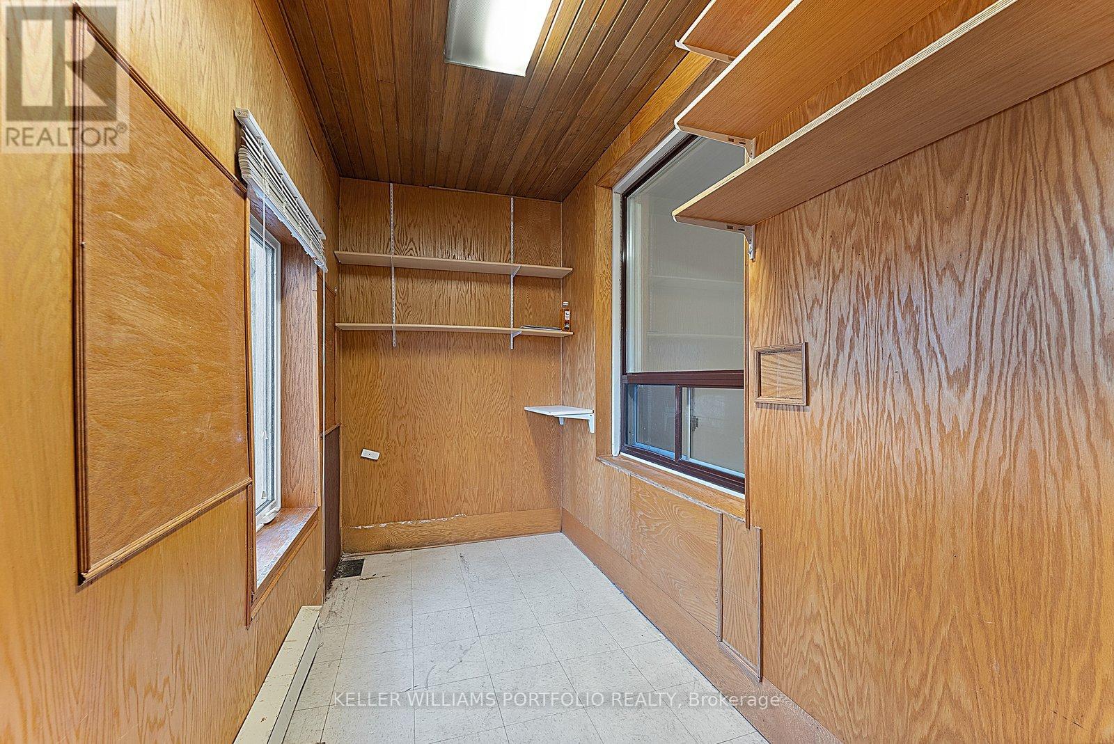 570 Jones Avenue, Toronto, Ontario  M4J 3H1 - Photo 5 - E13091724