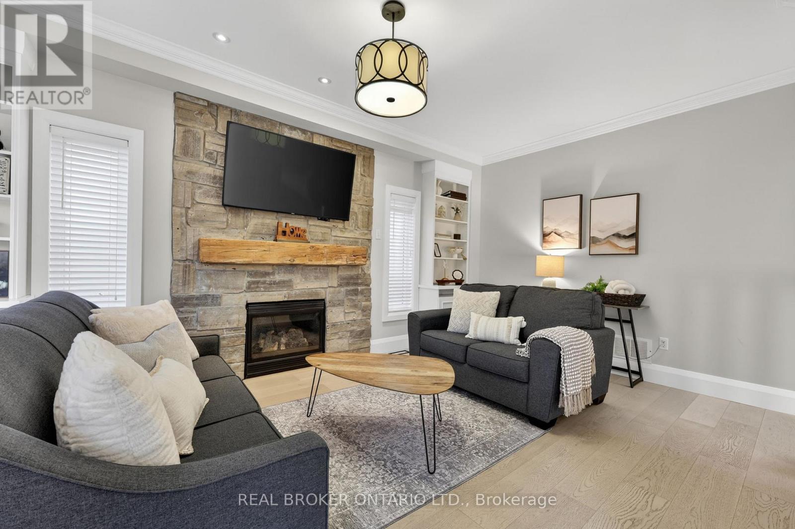8 Mcquaid Court, East Gwillimbury, Ontario  L9N 1E8 - Photo 10 - N13091640