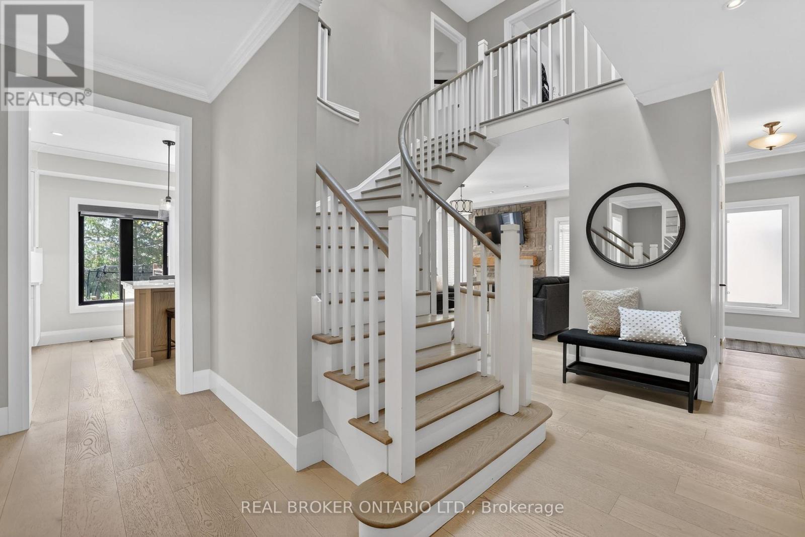 8 Mcquaid Court, East Gwillimbury, Ontario  L9N 1E8 - Photo 16 - N13091640