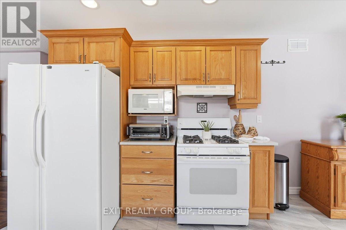 14 Stonegate Crescent, Quinte West, Ontario  K0K 2C0 - Photo 6 - X13092086