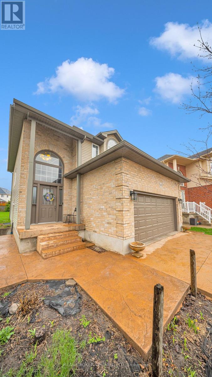 949 Blythwood Road, London North, Ontario  N6H 5W1 - Photo 2 - X13091912