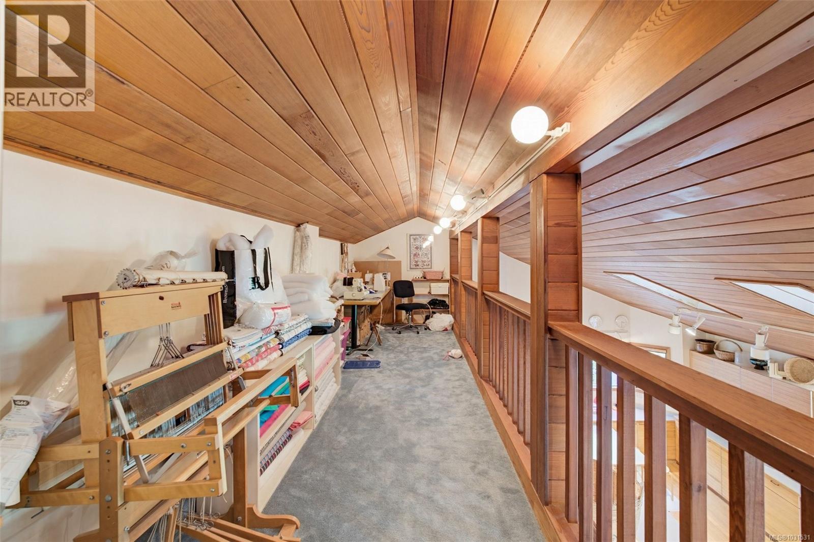 5630 Batu Rd, Saanich, British Columbia  V8Z 6K5 - Photo 37 - 1031531