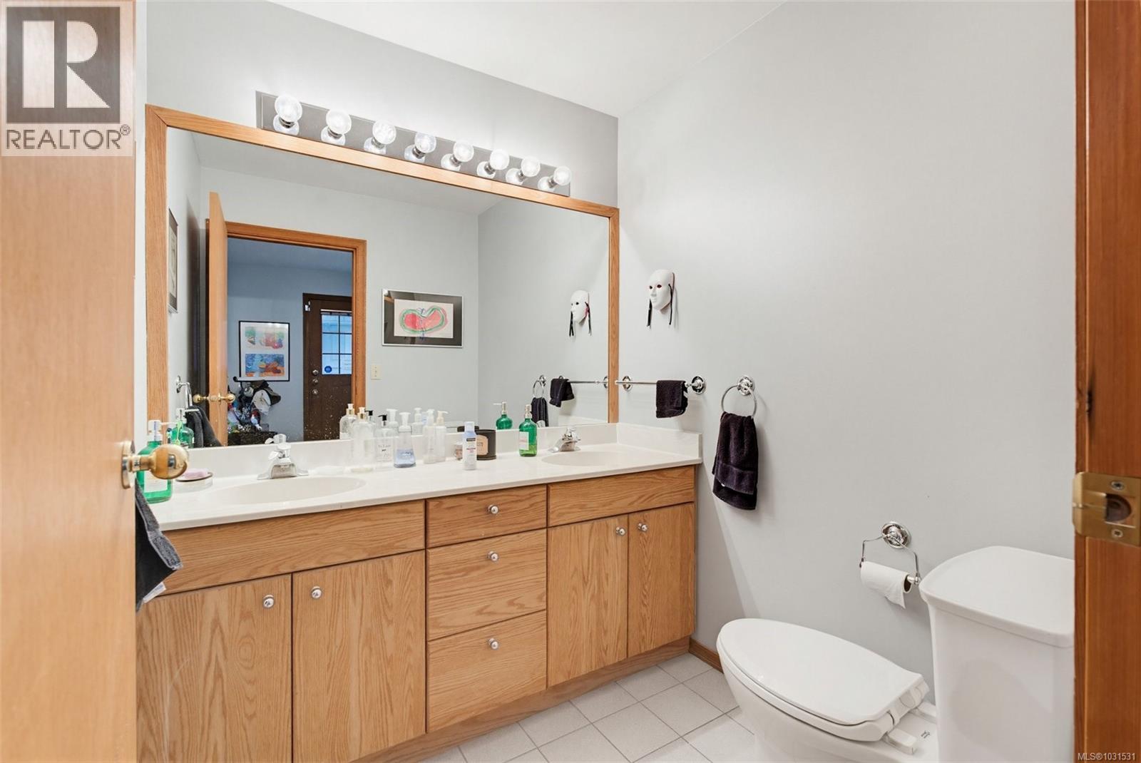 5630 Batu Rd, Saanich, British Columbia  V8Z 6K5 - Photo 25 - 1031531
