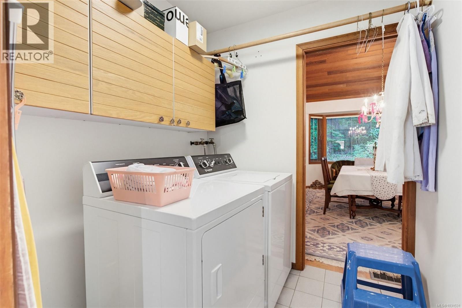 5630 Batu Rd, Saanich, British Columbia  V8Z 6K5 - Photo 27 - 1031531