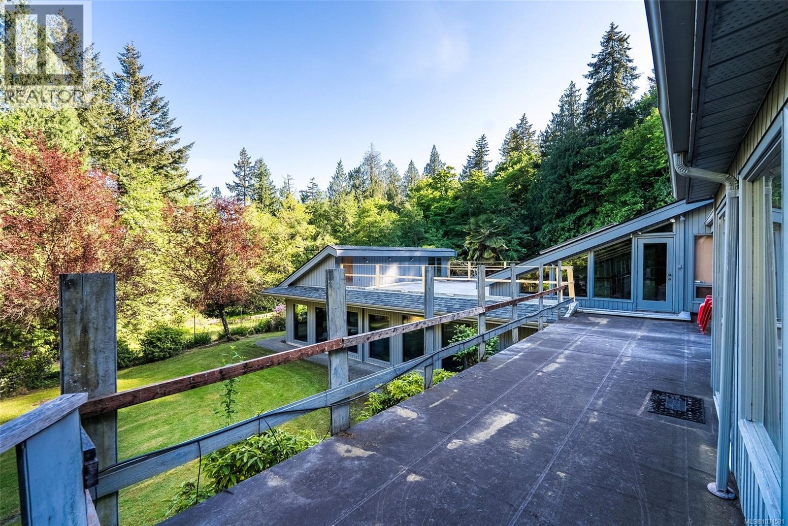 5630 Batu Rd, Saanich, British Columbia  V8Z 6K5 - Photo 18 - 1031531