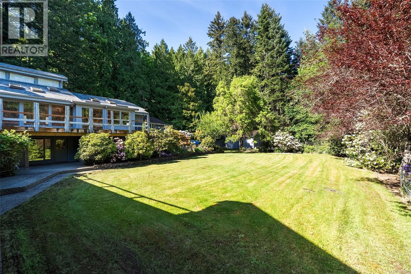 5630 Batu Rd, Saanich, British Columbia  V8Z 6K5 - Photo 64 - 1031531