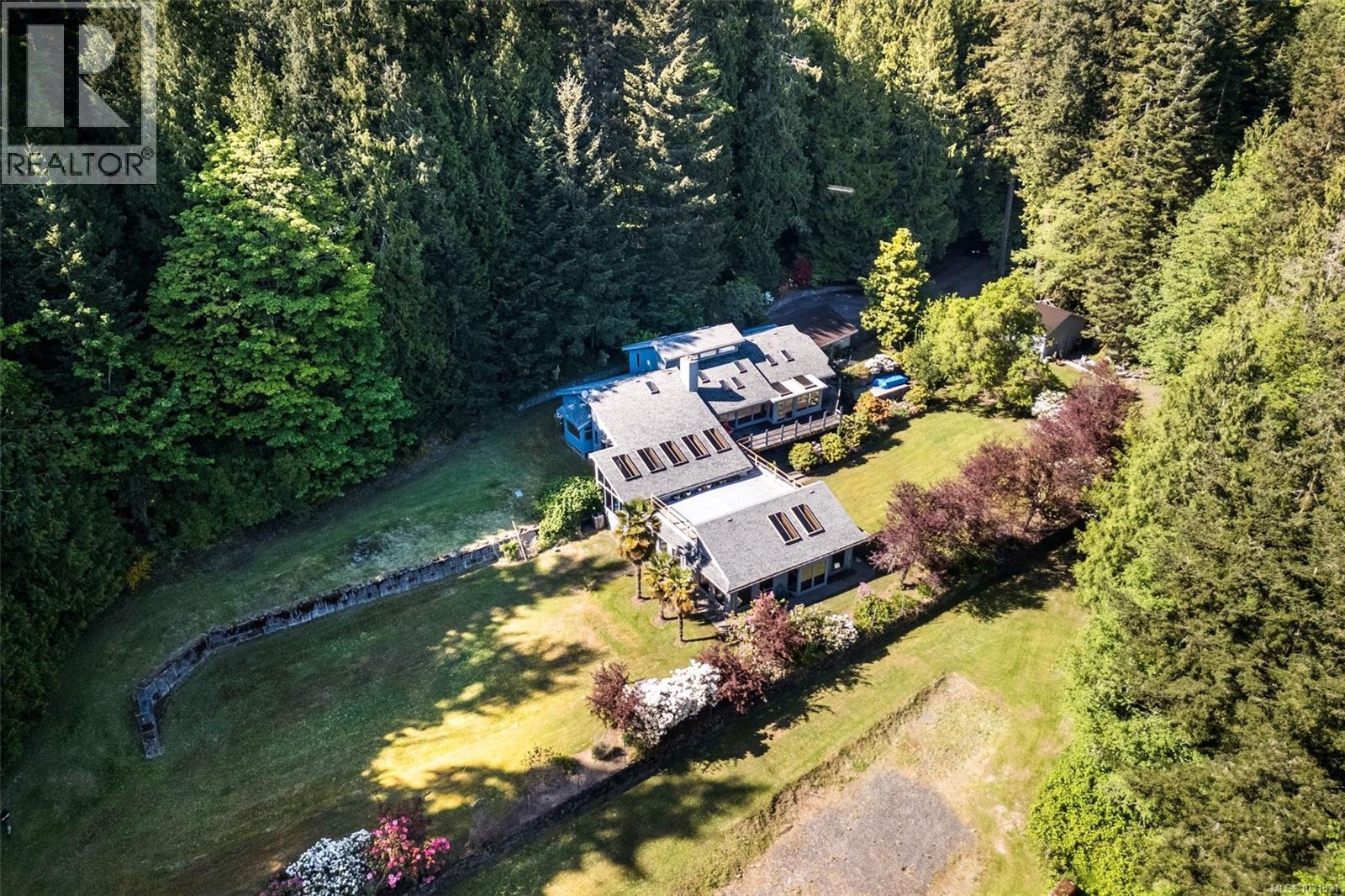 5630 Batu Rd, Saanich, British Columbia  V8Z 6K5 - Photo 56 - 1031531