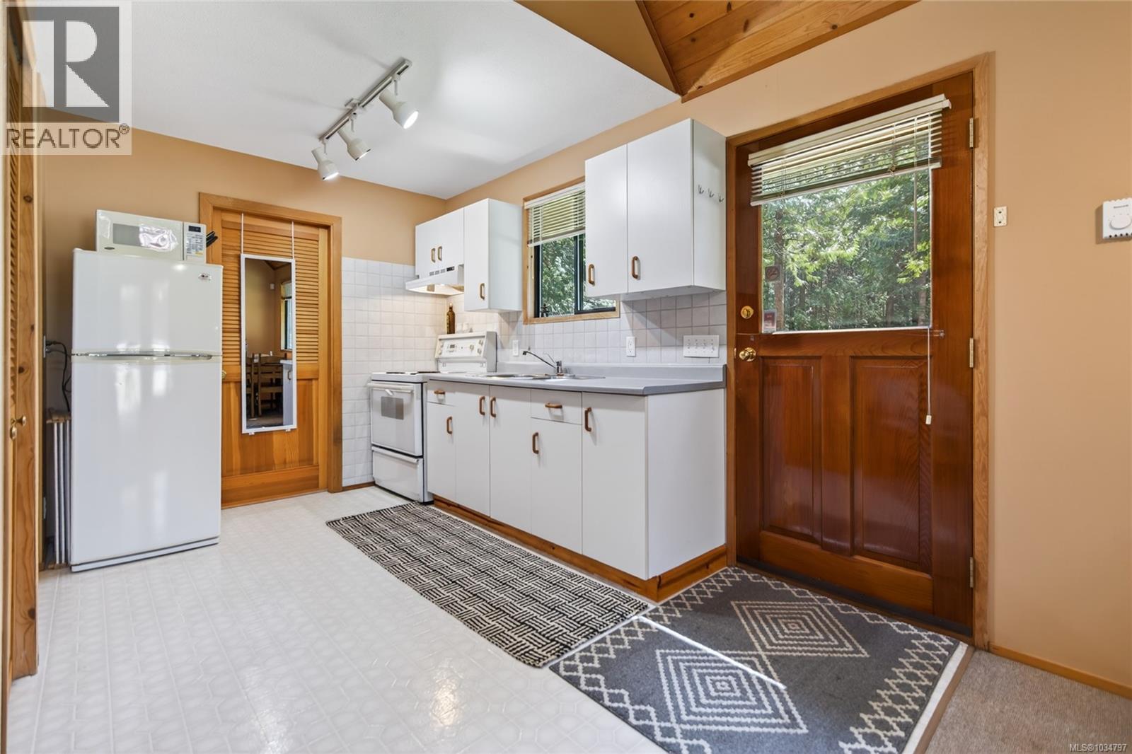4425 Forbidden Plateau Rd, Courtenay, British Columbia  V9J 1R2 - Photo 45 - 1034797