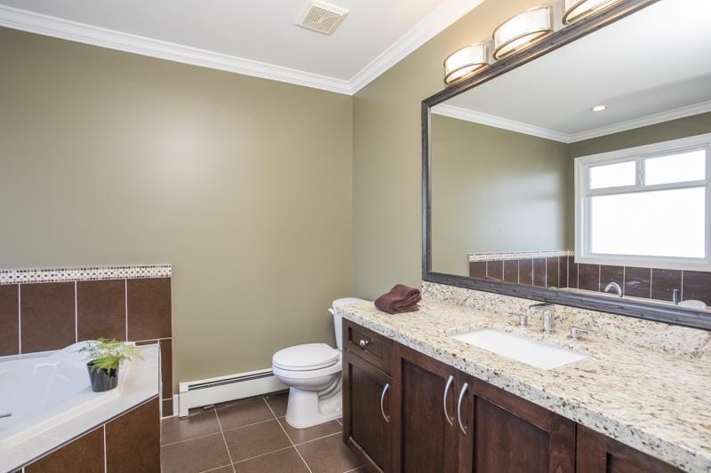 21053 83 Avenue, Langley, British Columbia  V2Y 0B8 - Photo 9 - R3120343