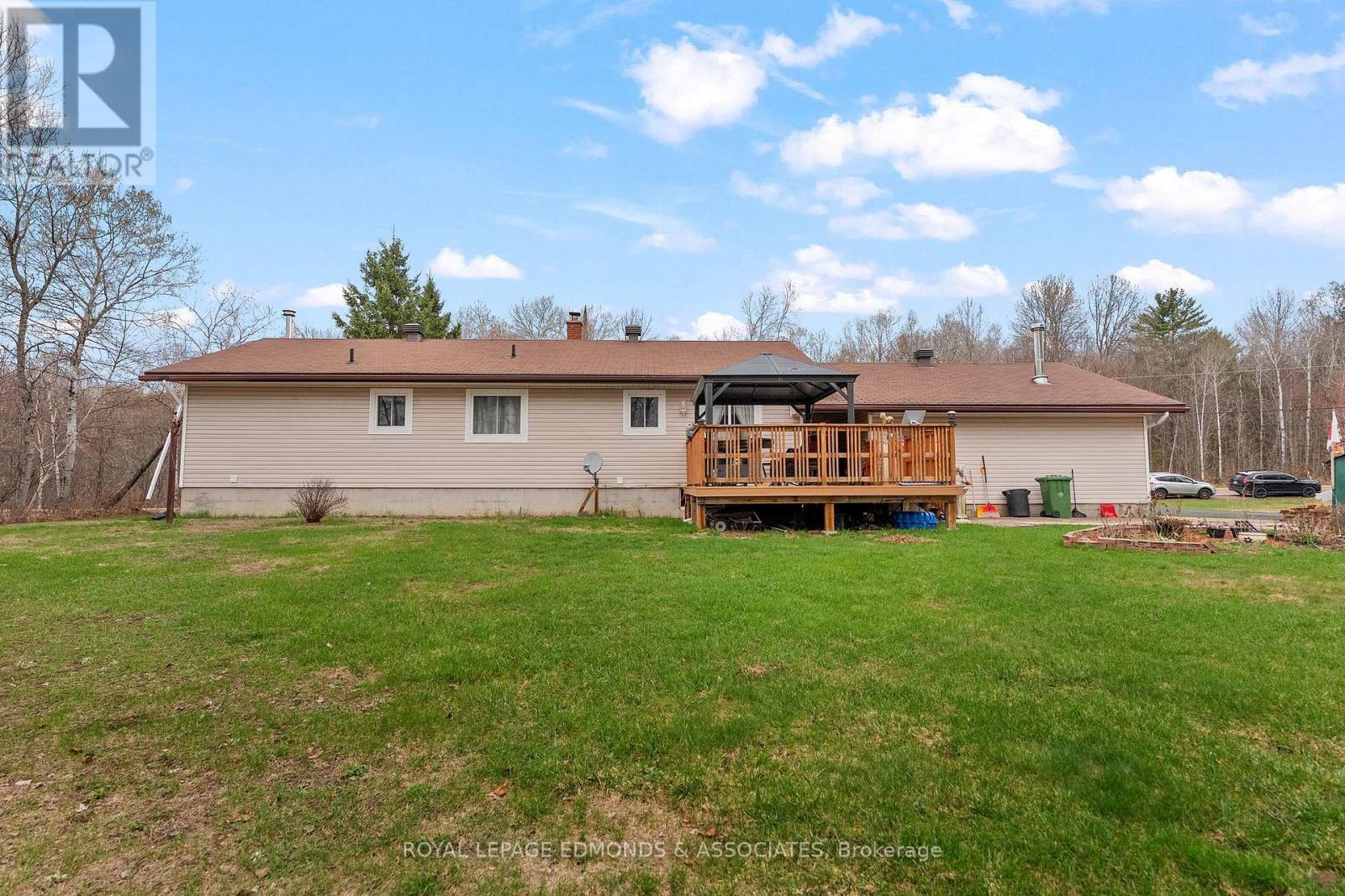 1523 Barron Canyon Road, Petawawa, Ontario  K8A 6W7 - Photo 38 - X13092092