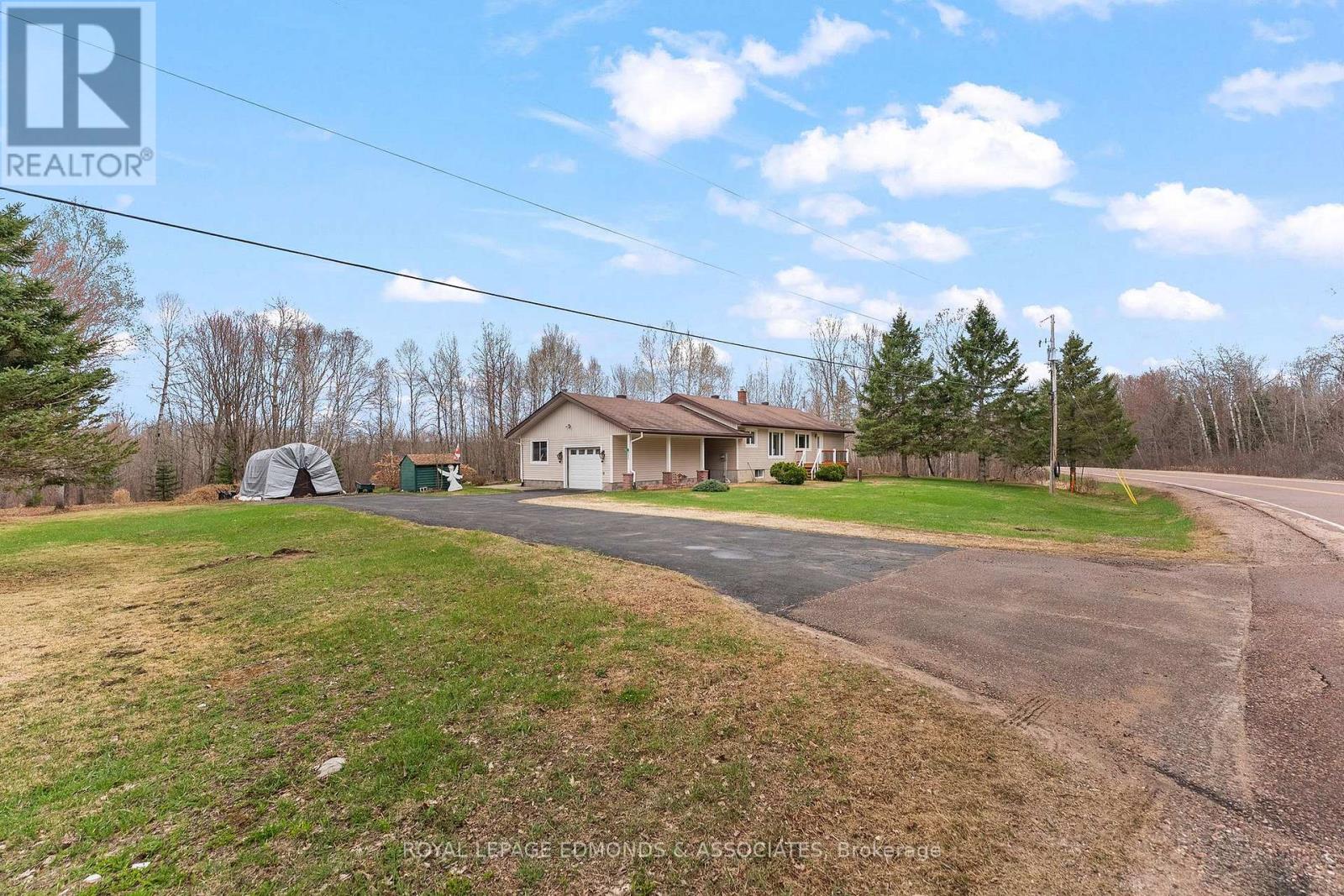 1523 Barron Canyon Road, Petawawa, Ontario  K8A 6W7 - Photo 43 - X13092092