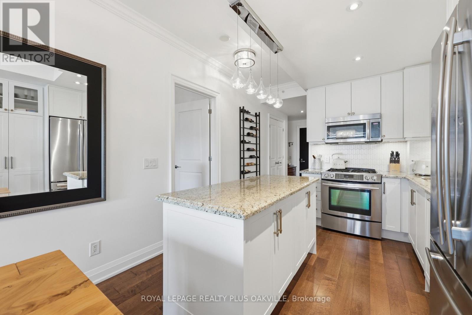 304 - 11 Bronte Road, Oakville, Ontario  L6L 0E1 - Photo 11 - W13091638