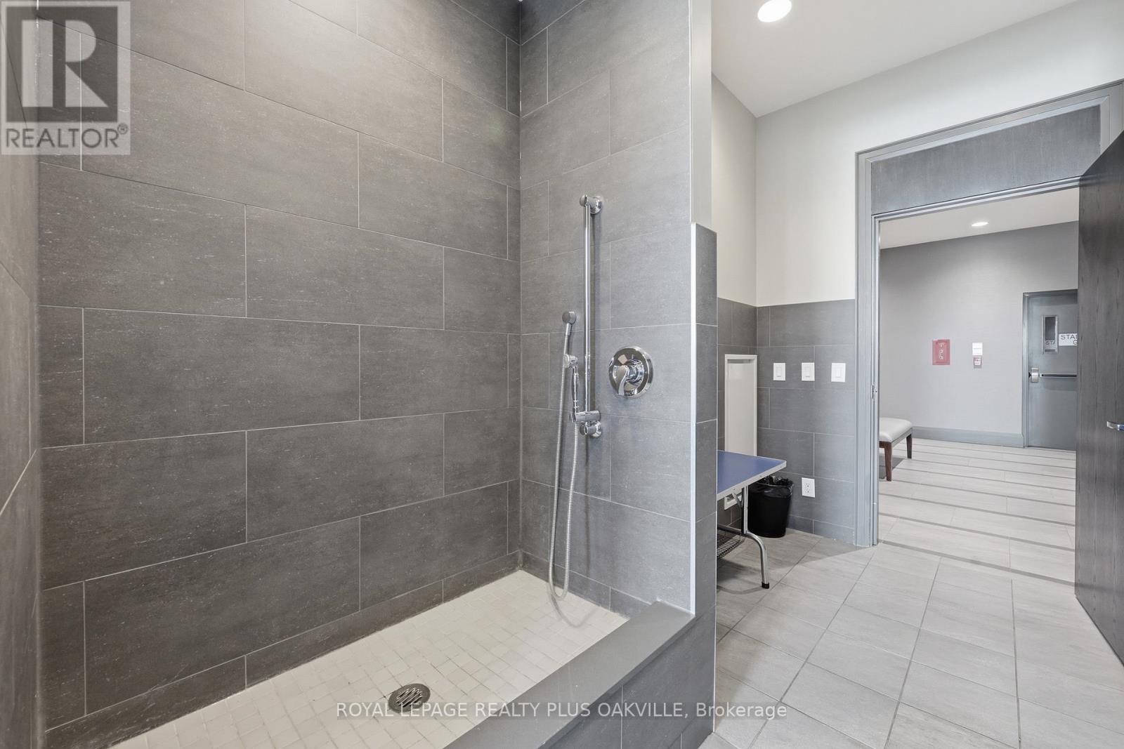 304 - 11 Bronte Road, Oakville, Ontario  L6L 0E1 - Photo 37 - W13091638