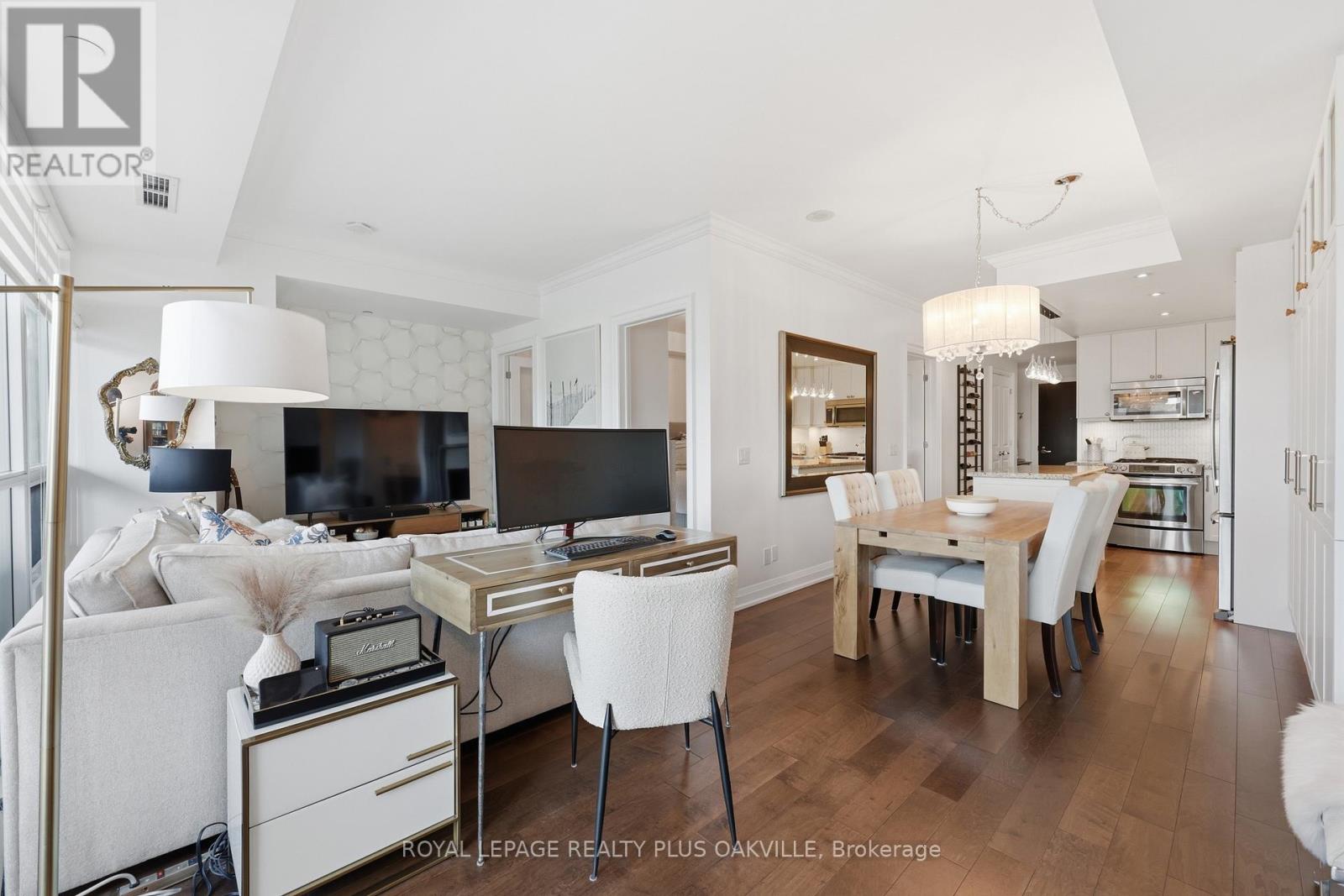 304 - 11 Bronte Road, Oakville, Ontario  L6L 0E1 - Photo 8 - W13091638