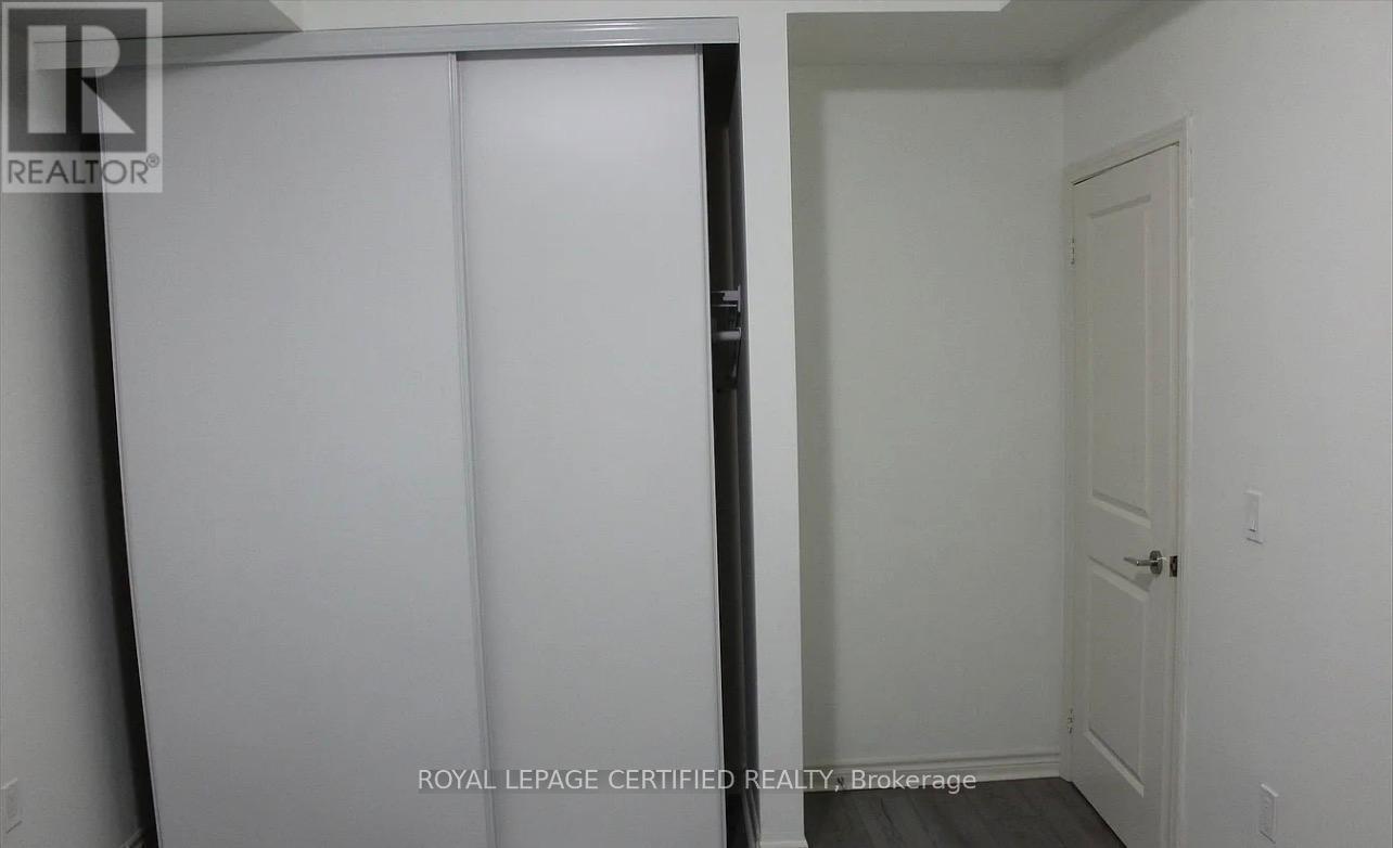 611 - 349 Rathburn Road W, Mississauga, Ontario  L5B 0G9 - Photo 10 - W13091660