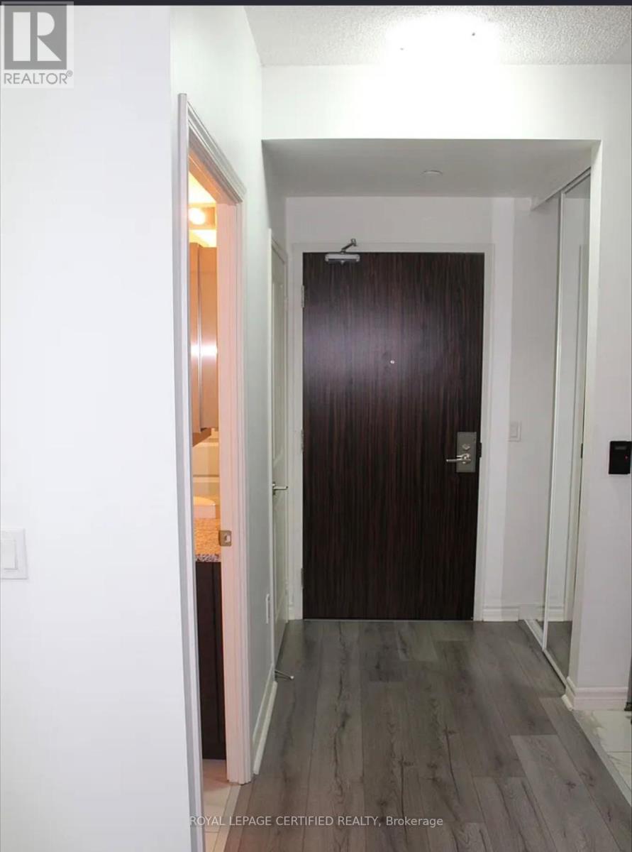 611 - 349 Rathburn Road W, Mississauga, Ontario  L5B 0G9 - Photo 17 - W13091660