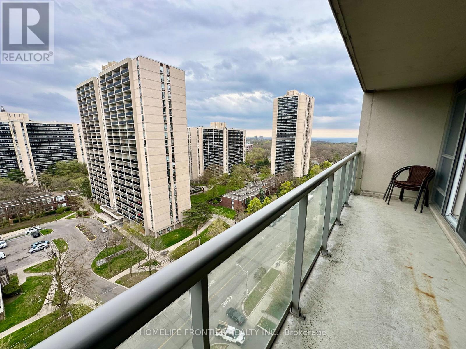 1304 - 70 High Park Avenue, Toronto, Ontario  M6P 1A1 - Photo 13 - W13091710