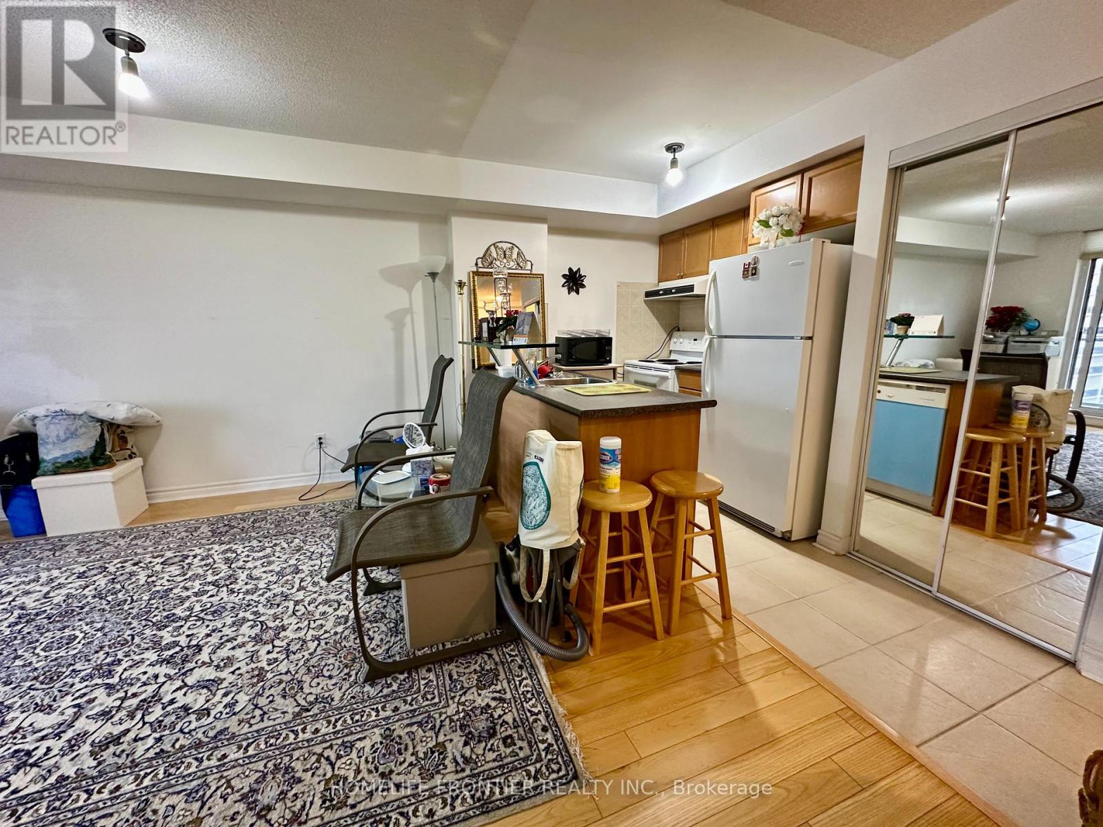 1304 - 70 High Park Avenue, Toronto, Ontario  M6P 1A1 - Photo 8 - W13091710