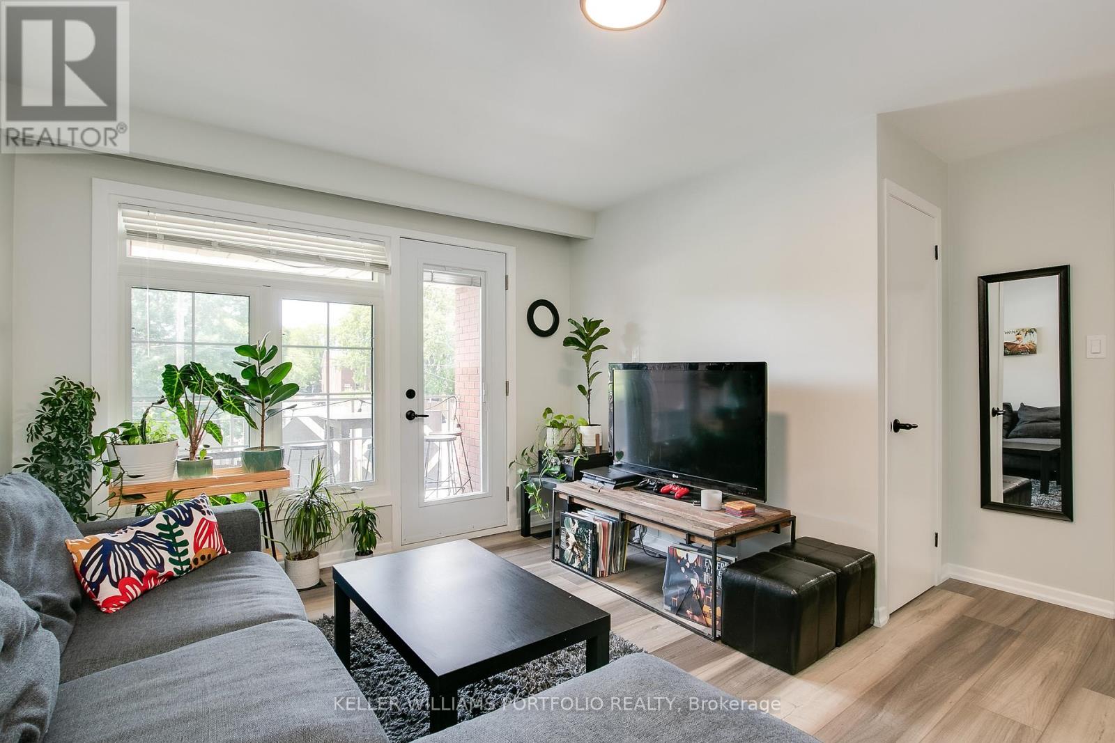 3 - 99 West Lodge Avenue, Toronto, Ontario  M6K 2T6 - Photo 8 - W13091742