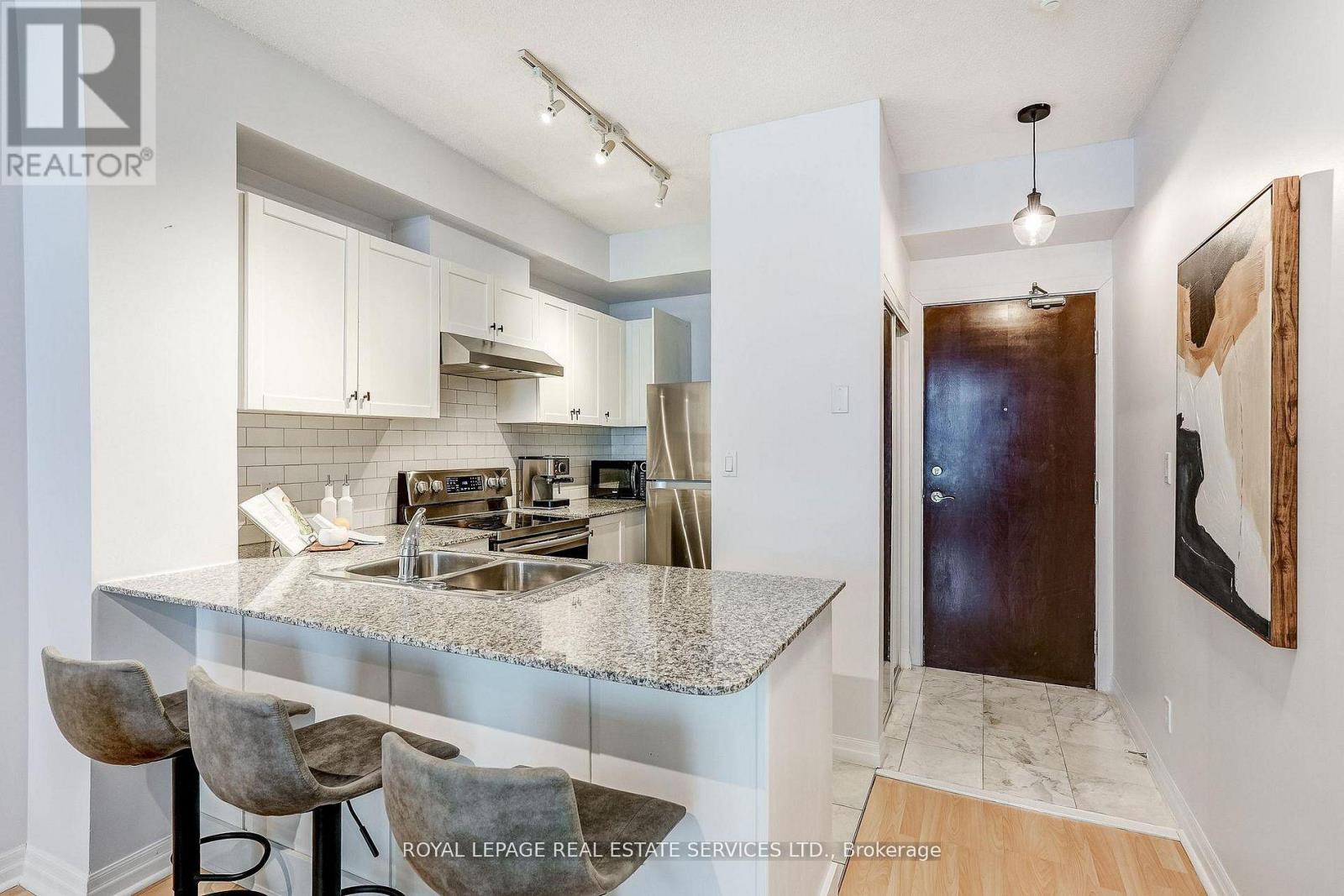 1106 - 1359 Rathburn Road, Mississauga, Ontario  L4W 5P7 - Photo 11 - W13091744
