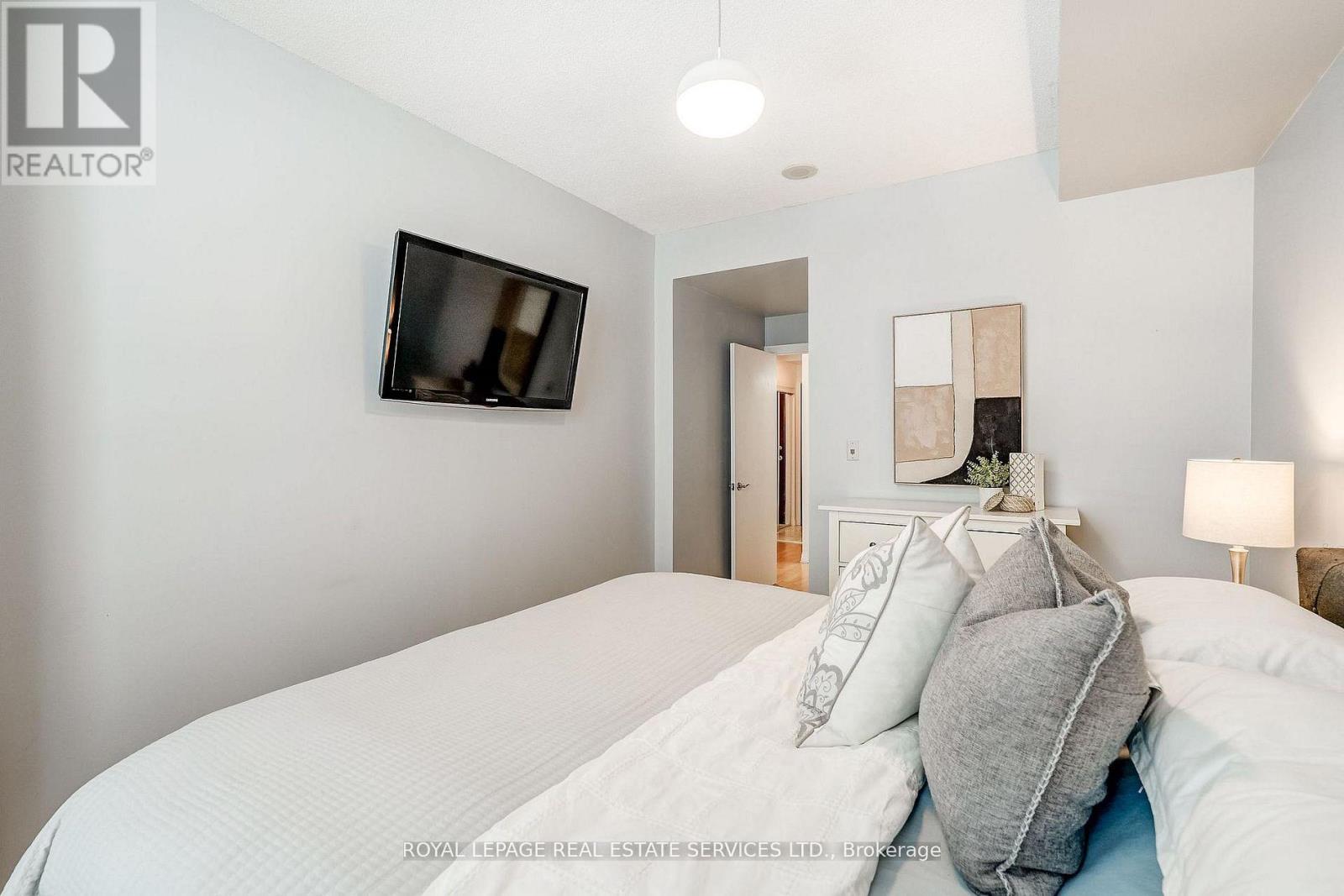 1106 - 1359 Rathburn Road, Mississauga, Ontario  L4W 5P7 - Photo 22 - W13091744