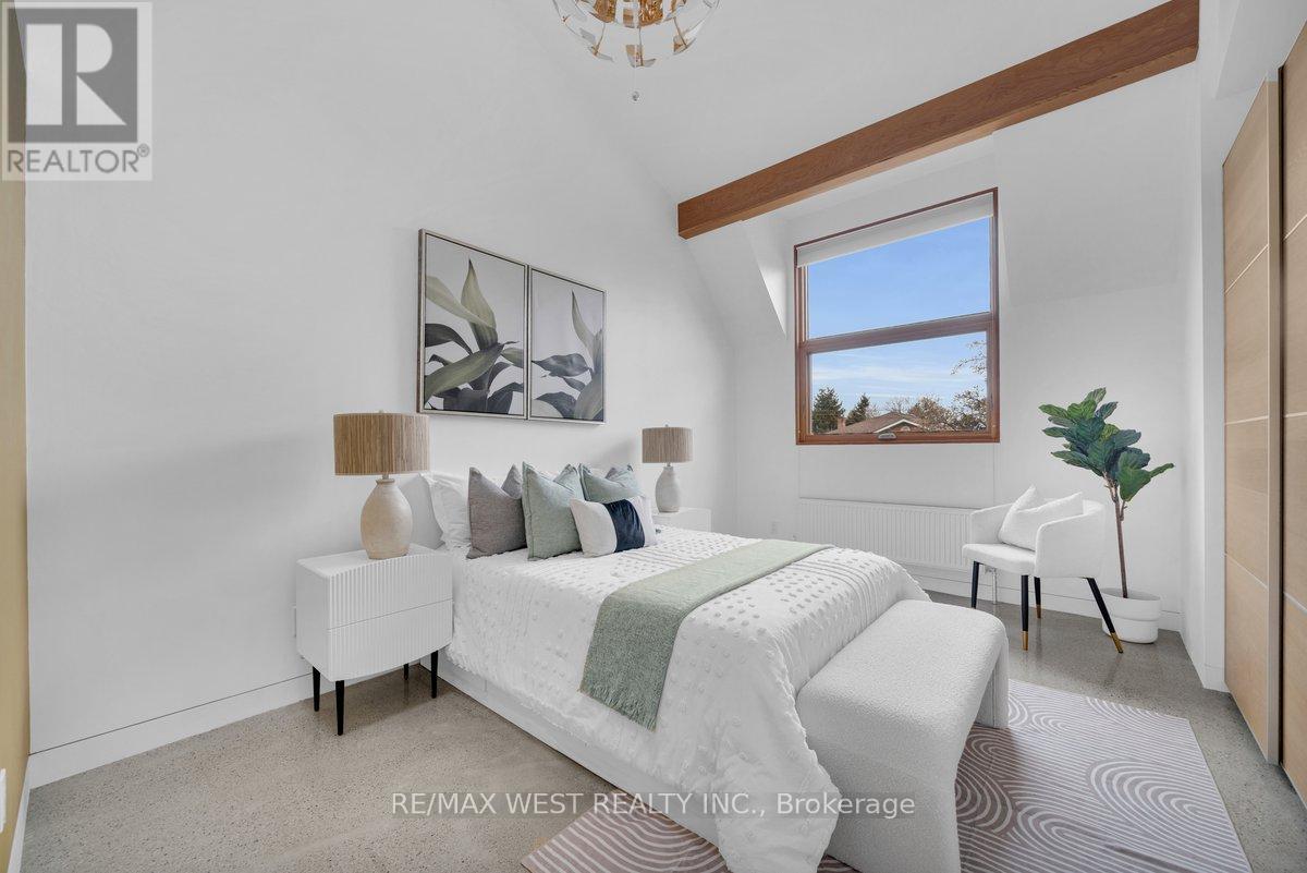 38 Smithfield Drive, Toronto, Ontario  M8Y 3M2 - Photo 27 - W13091750
