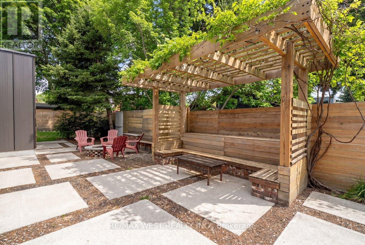 38 Smithfield Drive, Toronto, Ontario  M8Y 3M2 - Photo 48 - W13091750