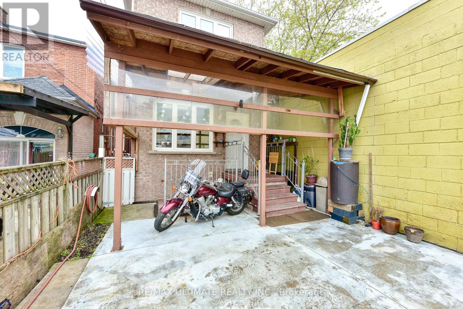 227 Earlscourt Avenue, Toronto, Ontario  M6E 4B4 - Photo 29 - W13056584