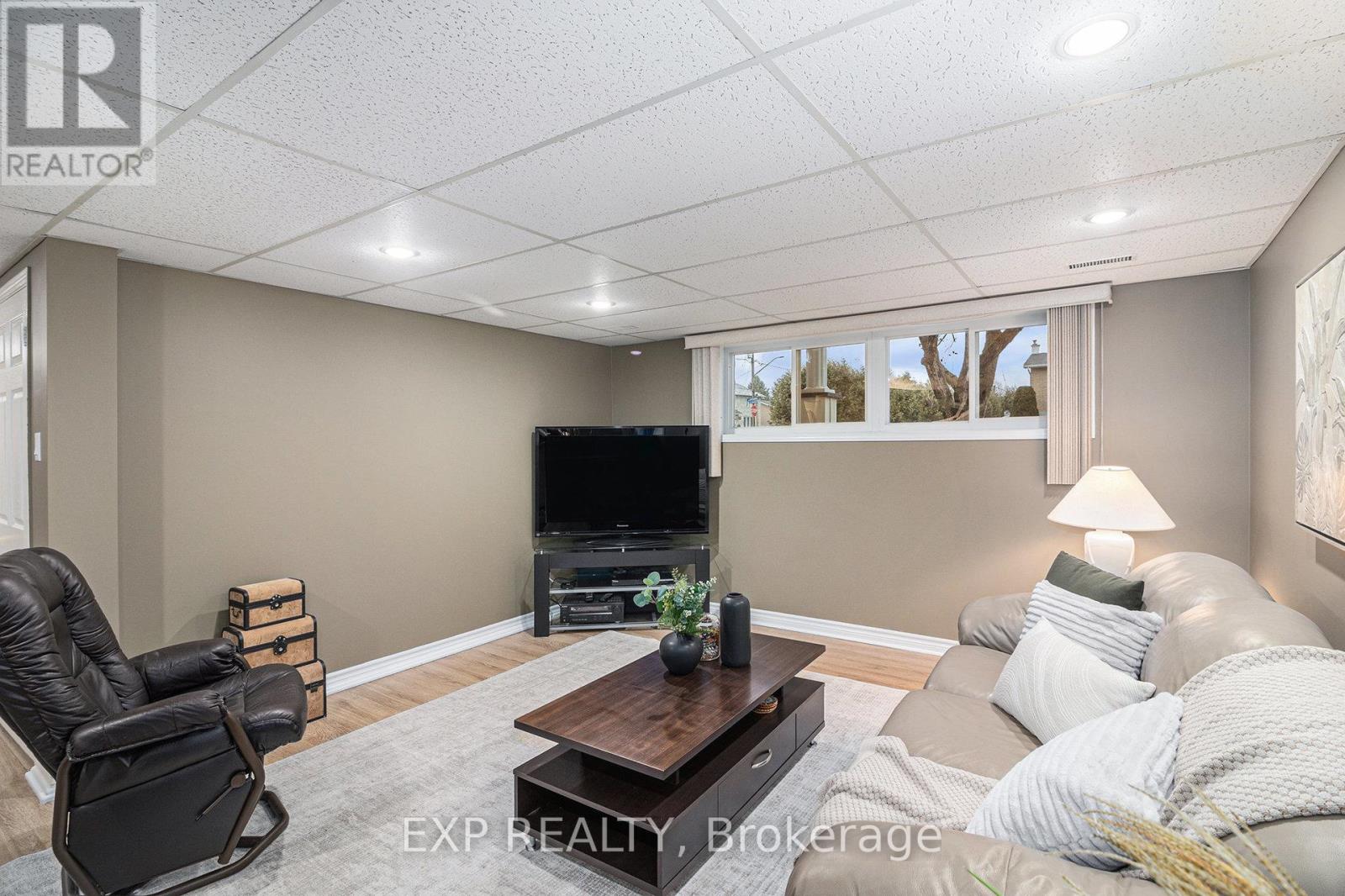 2 Castlebeau Street, Russell, Ontario  K0A 1W0 - Photo 17 - X13092010