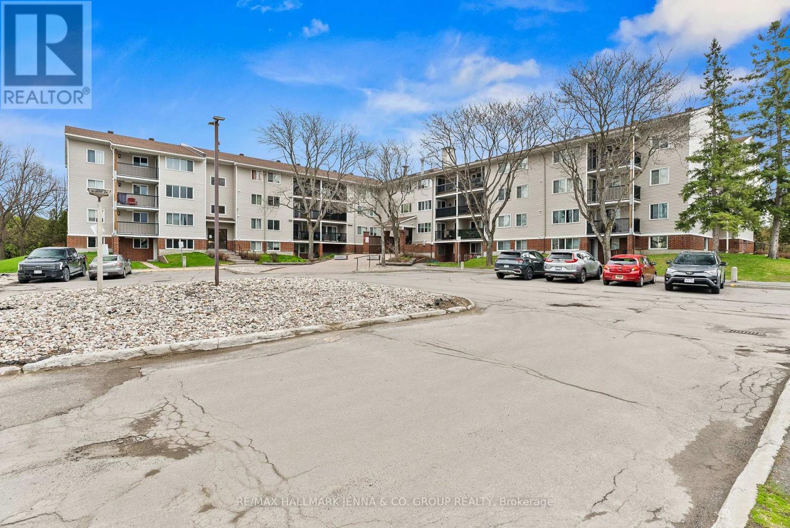 114 - 6532 BILBERRY DRIVE, Ottawa, Ontario