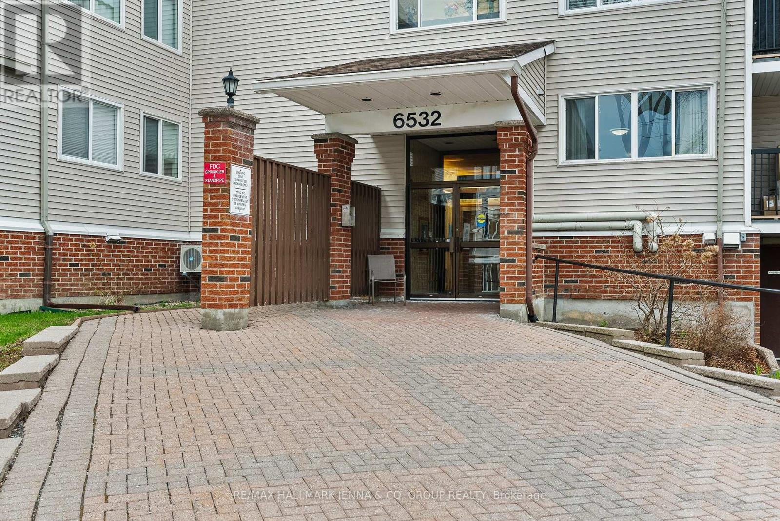 114 - 6532 Bilberry Drive, Ottawa, Ontario  K1C 4N9 - Photo 2 - X13092028