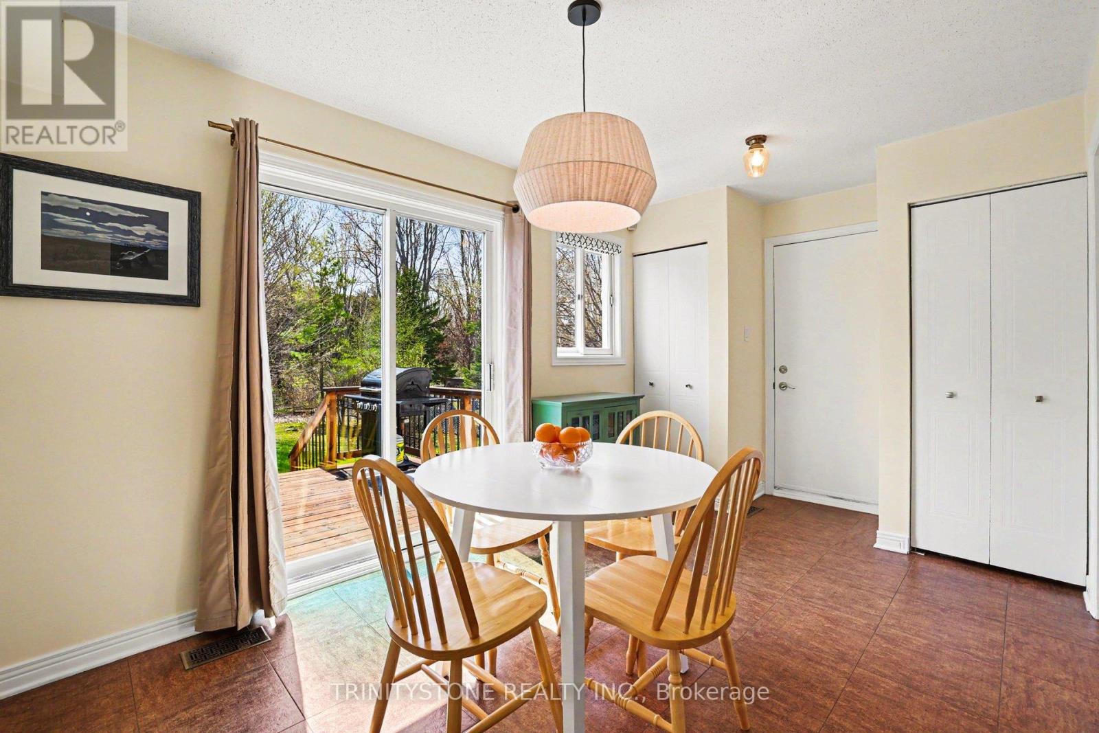 6294 Fernbank Road, Ottawa, Ontario  K2S 1X5 - Photo 13 - X13092072