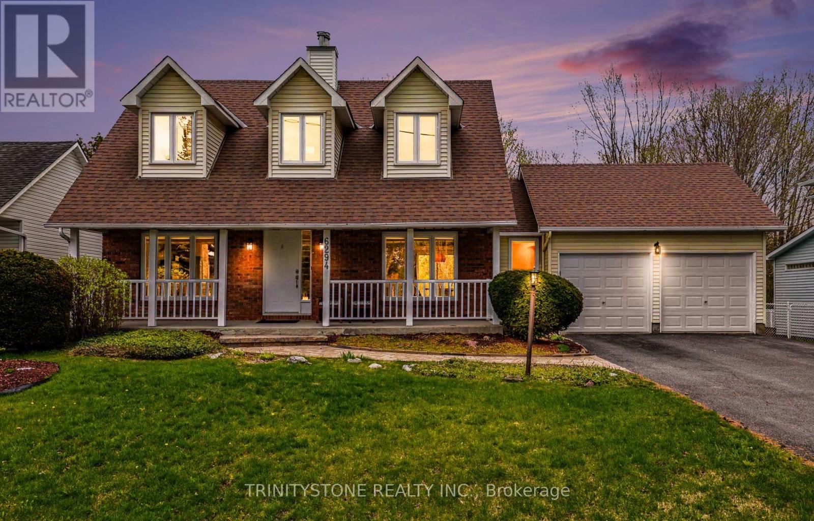 6294 Fernbank Road, Ottawa, Ontario  K2S 1X5 - Photo 2 - X13092072